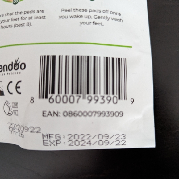 Bandoo natural cleansing foot pads - Picture 2 of 3